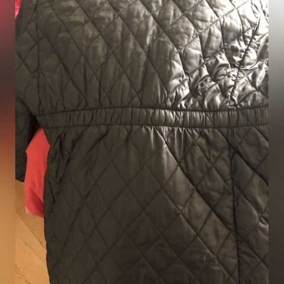 The North Face®️ Windbreaker Jacket - Picture 6 of 9